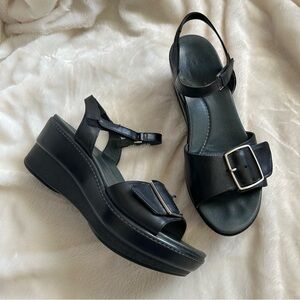 Dansko solid black georgie platform sandals womens 41 US 11 leather buckle